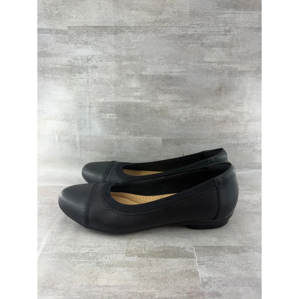 Clarks collection flat